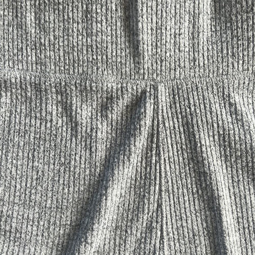 RAG & BONE Gray Ribbed Knit Bike Shorts • SM - Picture 5 of 11
